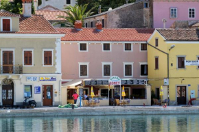 Apartments by the sea Mali Losinj (Losinj) - 8001